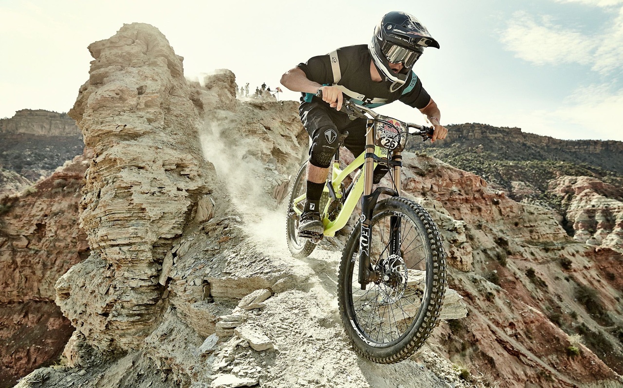 Bicicletas Hellbikes en acción